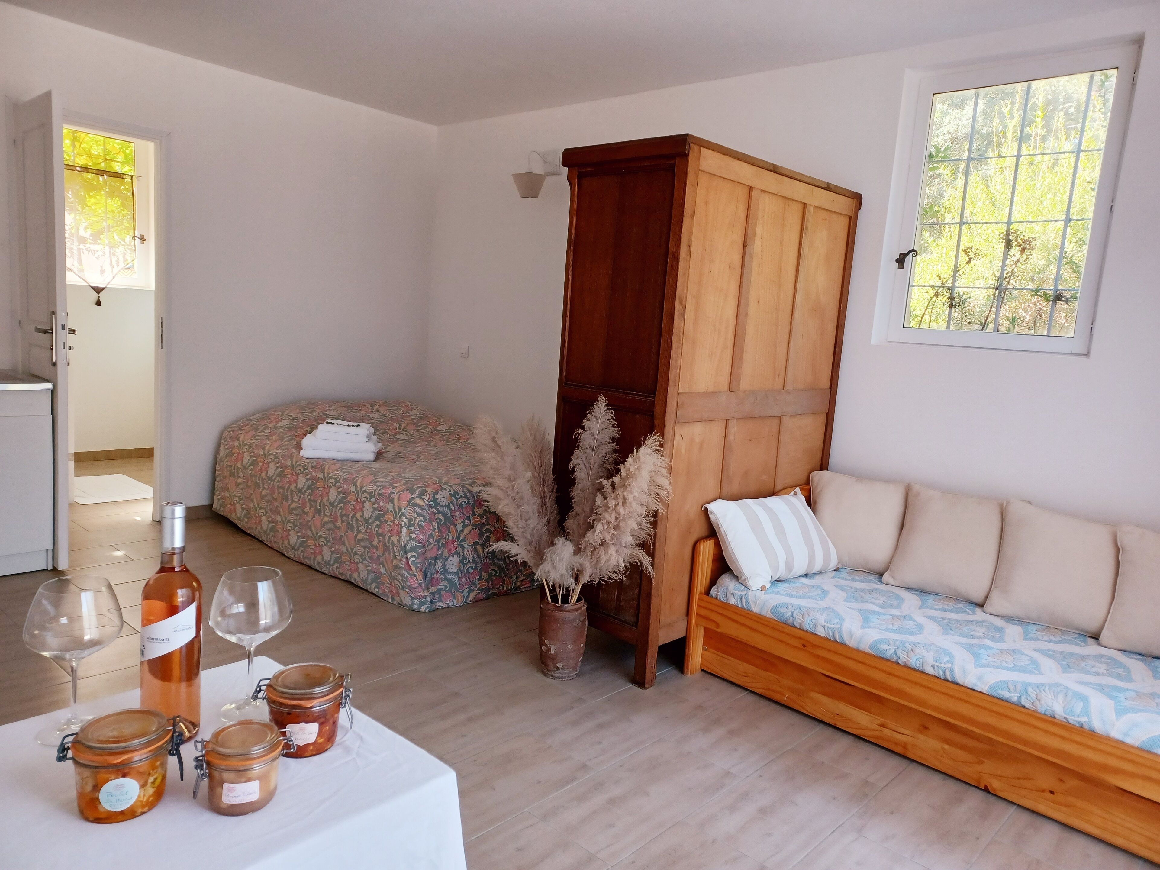 Bastide Cedrea- Charming studio between Luberon and Verdon