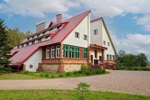 Fachada de la propiedad