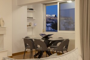 Penthouse Deluxe | Matservice på rummet