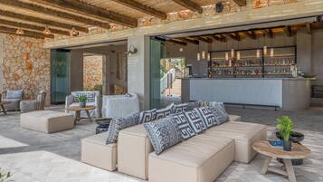 Hypo-allergenic bedding, in-room safe, individually decorated