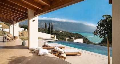 Eliámos Villas Hotel & Spa - Relais & Châteaux