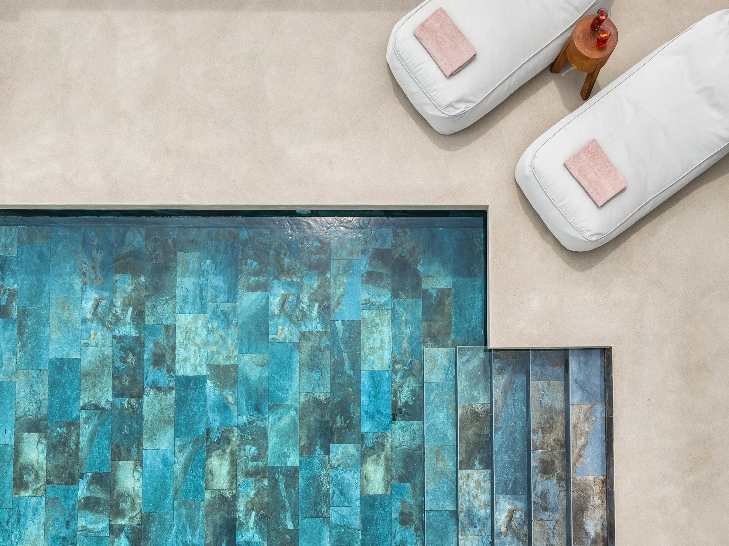 Hypo-allergenic bedding, in-room safe, individually decorated