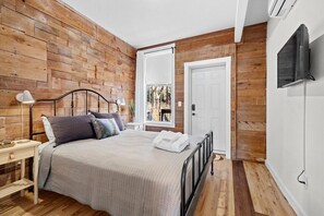 5 dormitorios, tabla de planchar con plancha, cuna de viaje y wifi