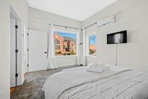 5 quartos, ferros/tábuas de passar roupa, berço de viagem, Wi-Fi