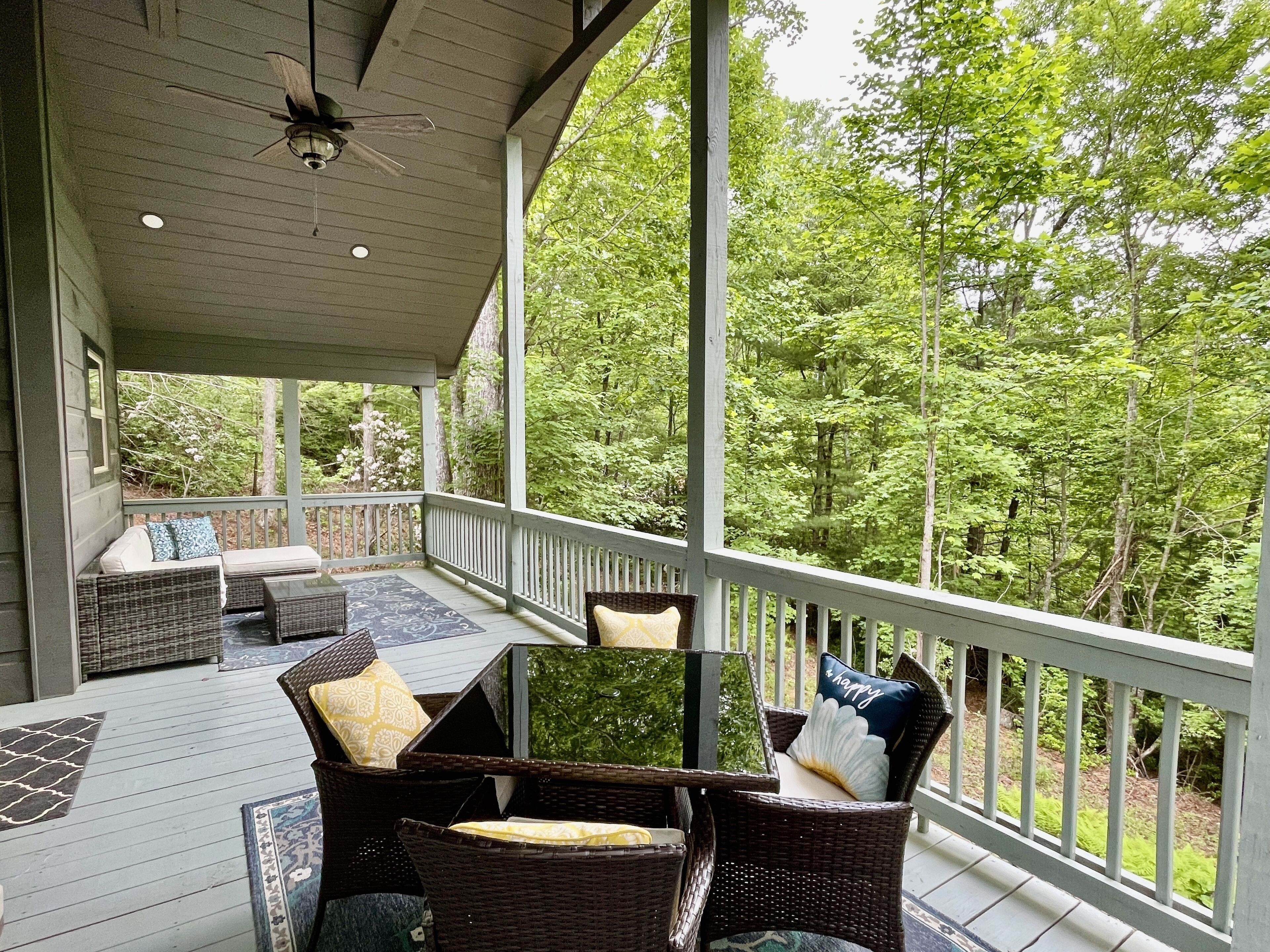 Modern Cozy Cabin | King Suite | Fire Pit