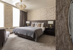 Cabezal de ducha tipo lluvia, artículos de tocador gratuitos