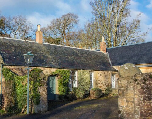Stunning Stables Cottage in East Lothian Country Estate