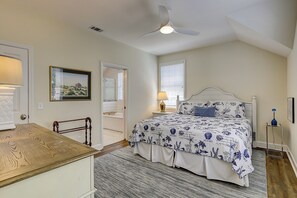 5 bedrooms, iron/ironing board, free WiFi, bed sheets