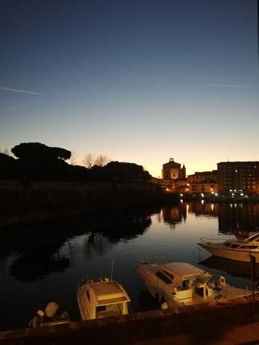 Sea in Livorno downtown