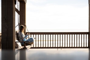 Property grounds - Stunning Winter Home - Beachfront w/ Heated Pool (Bolivar Peninsula)