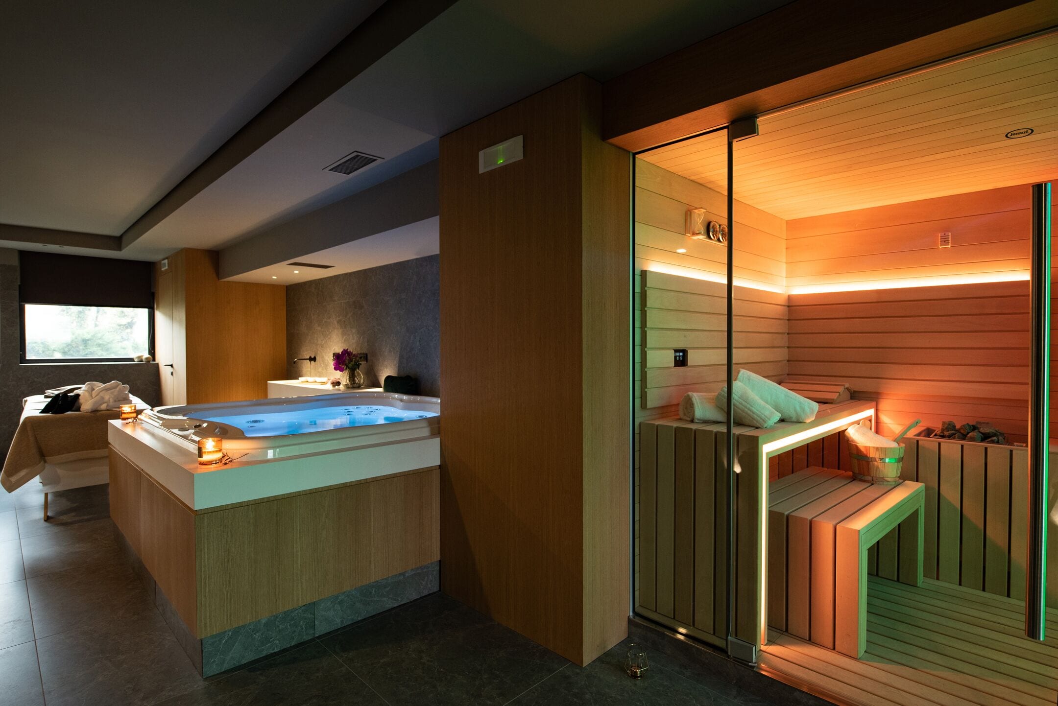 Photo - Gold Tower Lifestyle Hotel