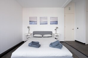 2 quartos, ferros/tábuas de passar roupa, Wi-Fi de cortesia