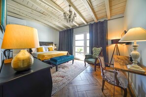 8 Schlafzimmer