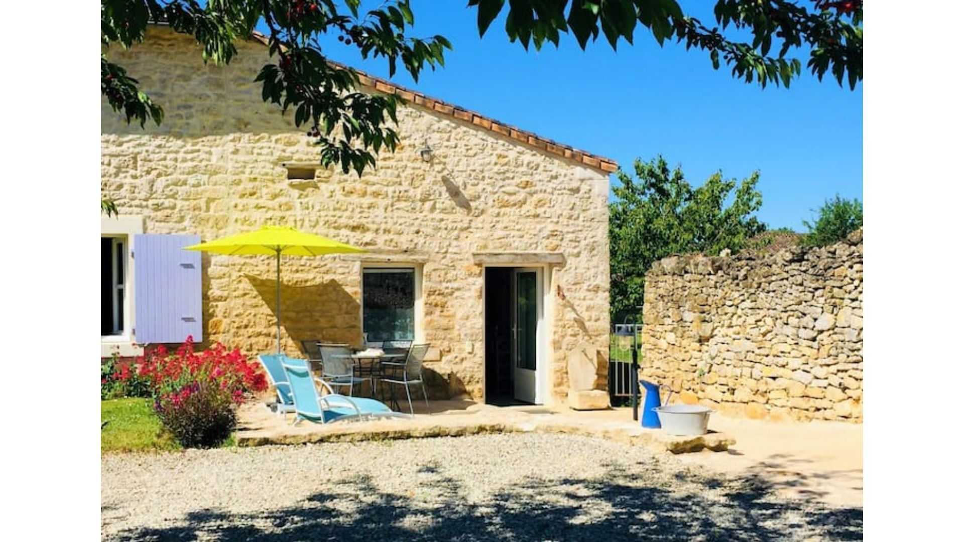 La Ponne, joli gîte, grand jardin en Deux-Sèvres!