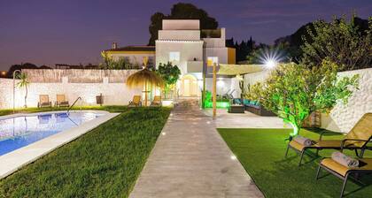 Villa Mamba - Four Bedroom Villa, Sleeps 10