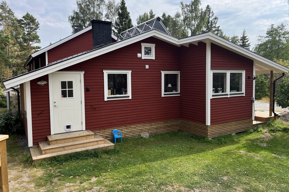 House on Ingarö, close to nature, lake and sea, family-friendly environment