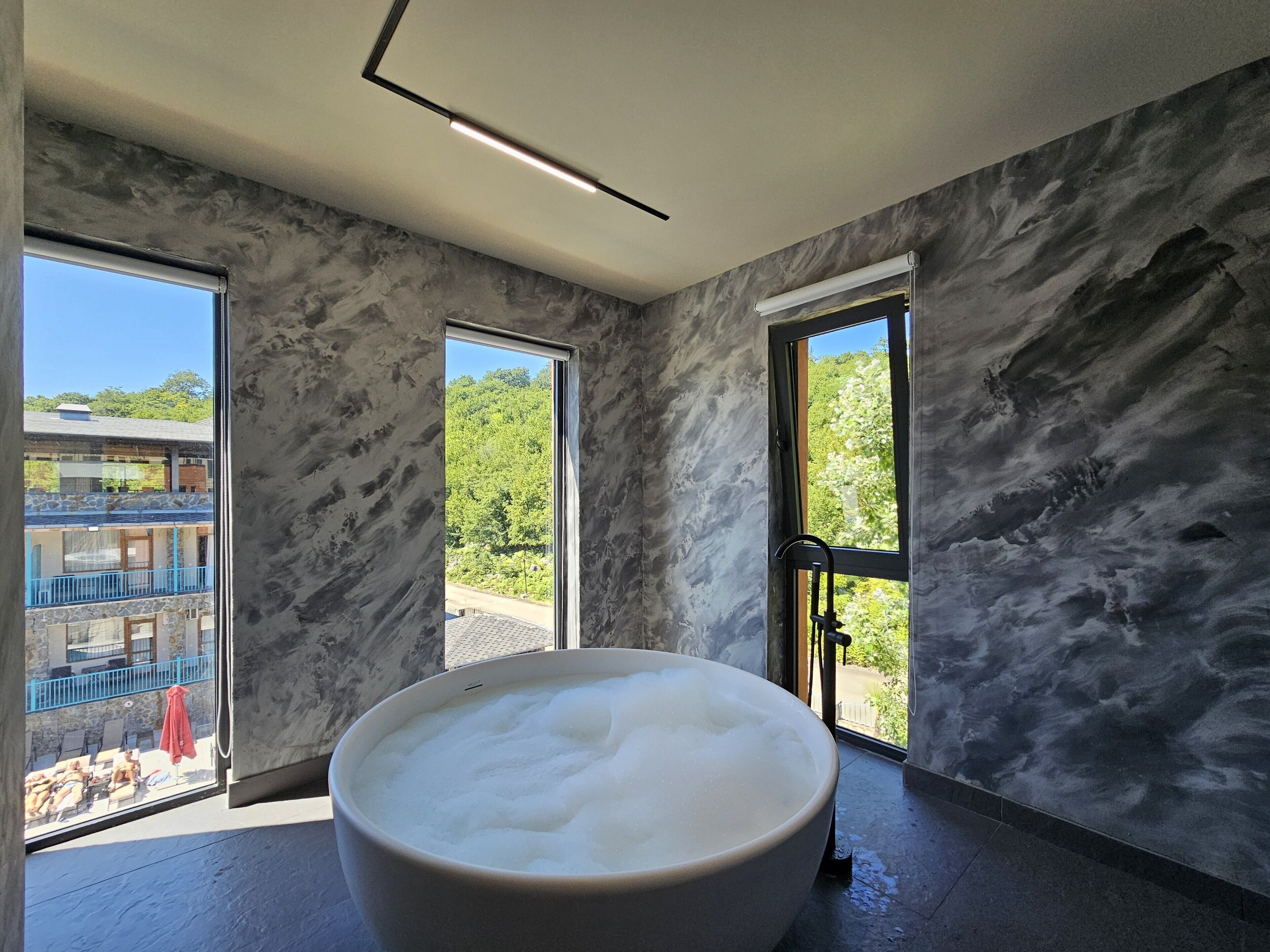 Ropa de cama hipoalergénica, wifi gratis y ropa de cama 