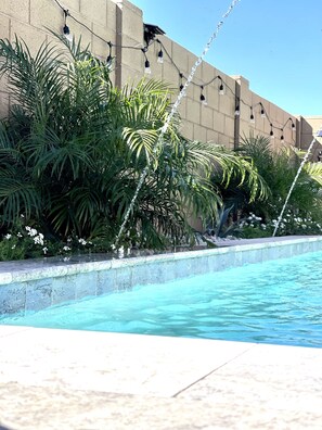 Piscine extérieure, piscine chauffée