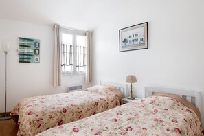 3 bedrooms, iron/ironing board, travel cot, Internet - House TELLINE      . (Saint-Martin-de-Ré)