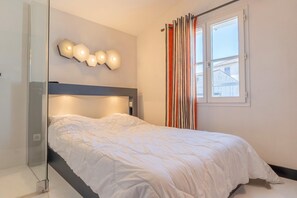 3 bedrooms, iron/ironing board, travel crib, internet - House ANNEXE       . (Saint-Martin-de-Ré)