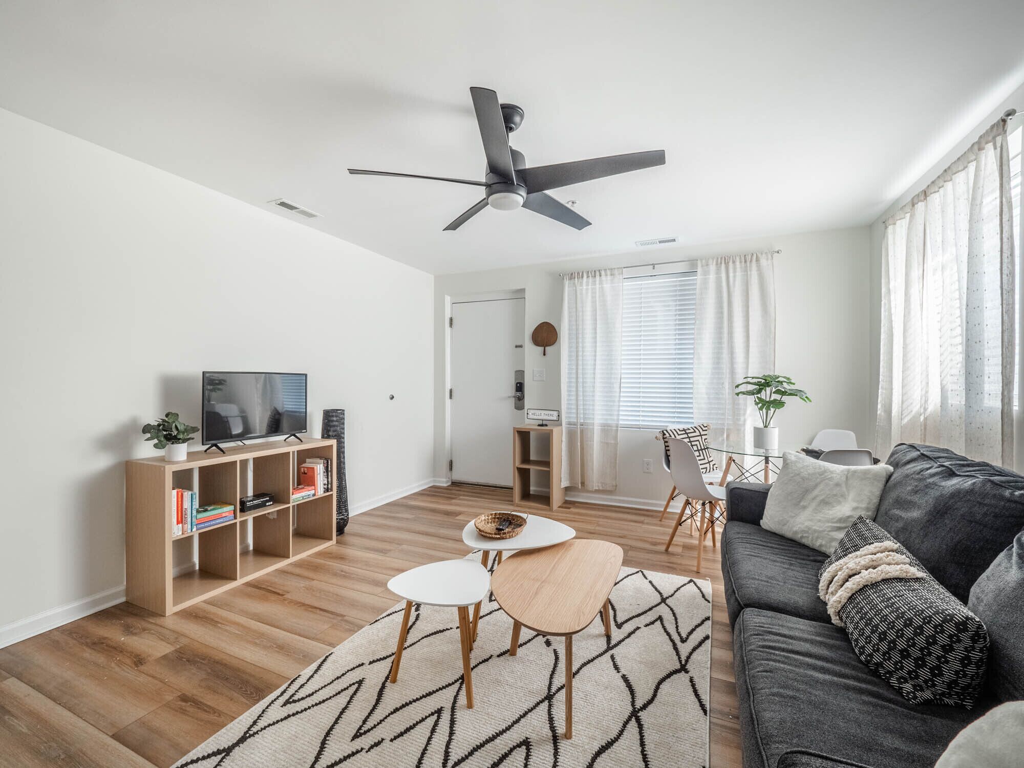 The Waterway 231: King + FSS 1BR Apartment with complex pool