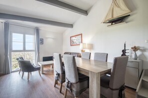 Dining - Appartment PERTUIS . (Saint-Martin-de-Ré)