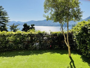 Property grounds - Doris apartment with lake view in Ghiffa (Ghiffa)