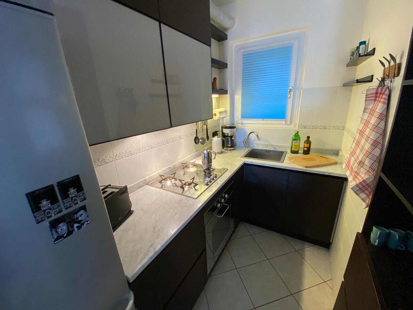 Frigorifero, microonde, forno, lavastoviglie