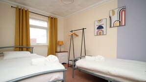 Huis | 3 slaapkamers, een strijkplank/strijkijzer, gratis wifi, beddengoed