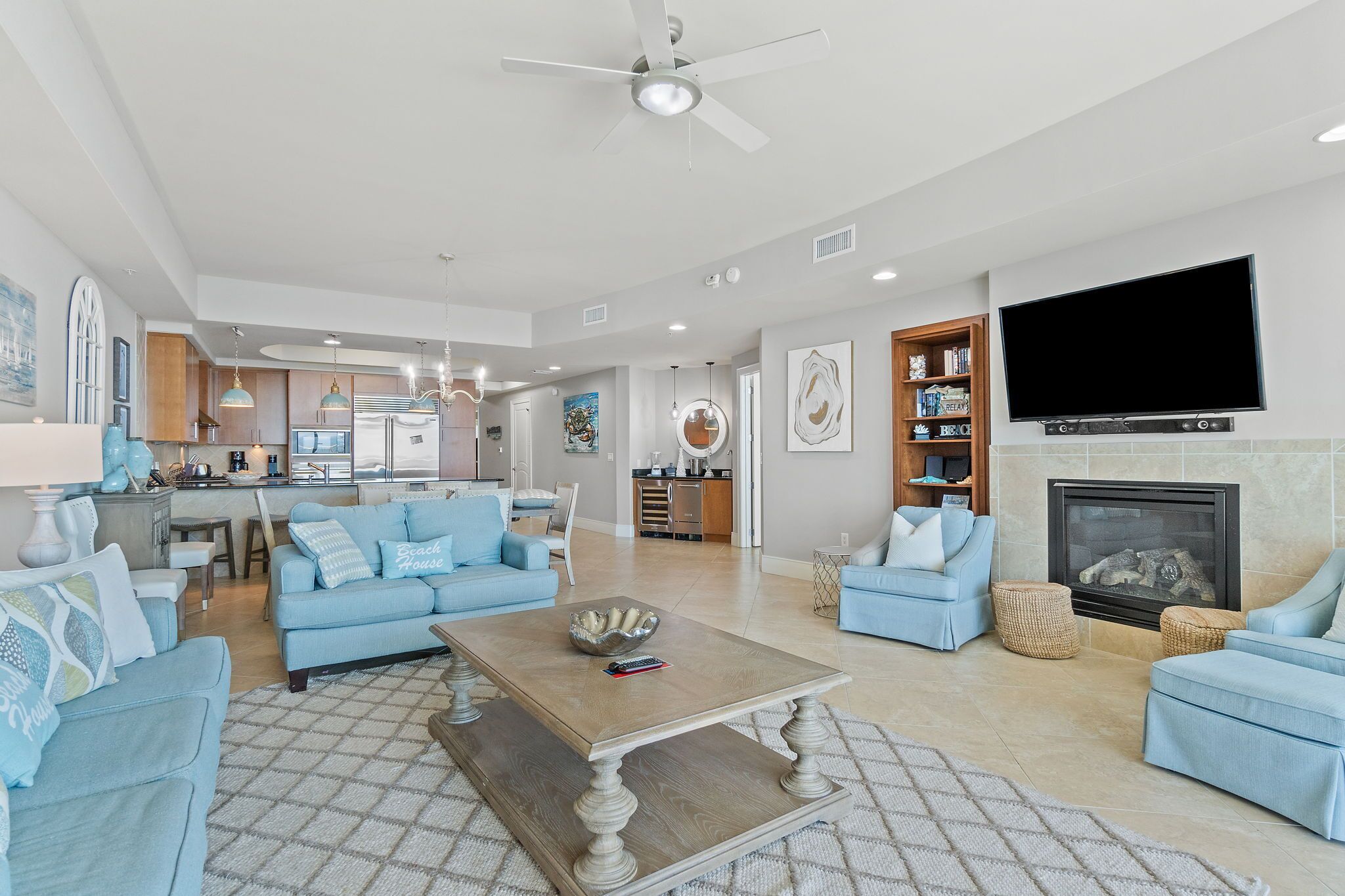 Turquoise C1706- Beach Front, Saltwater Lazy River!