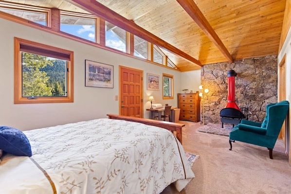 2 chambres, bureau, Wi-Fi, literie fournie