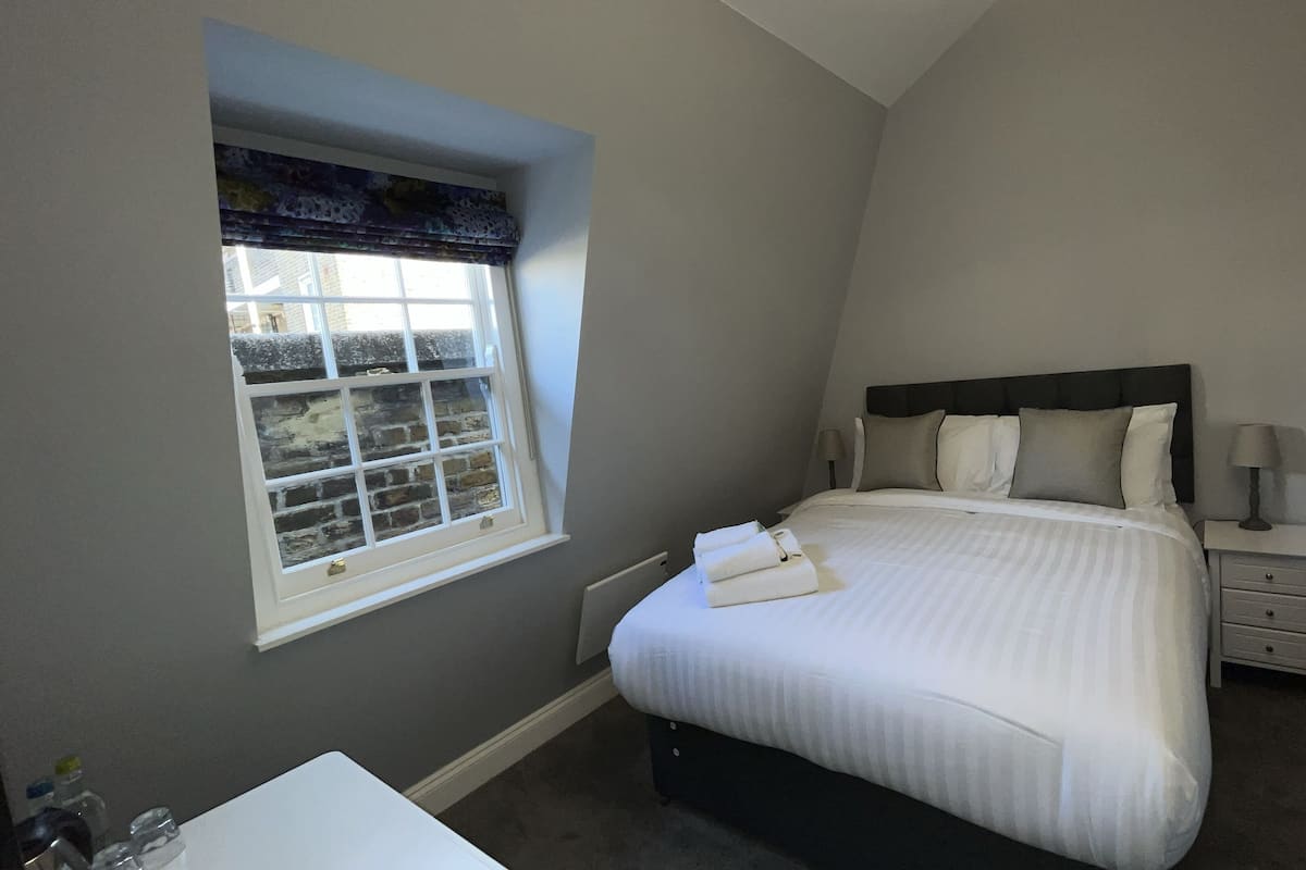 Kamar Double Comfort, 1 Tempat Tidur Double | Setrika/meja setrika