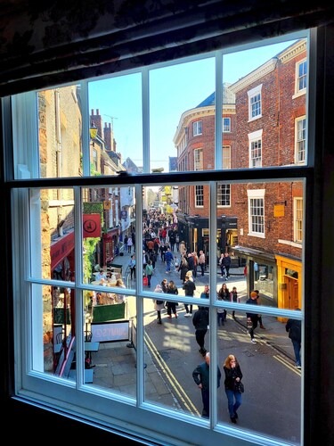 50a Low Petergate - Four Bedroom House, Sleeps 8
