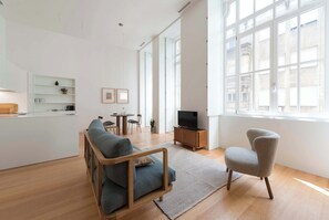 TV, books