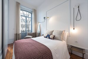 1 slaapkamer, een strijkplank/strijkijzer, reisbedje, wifi