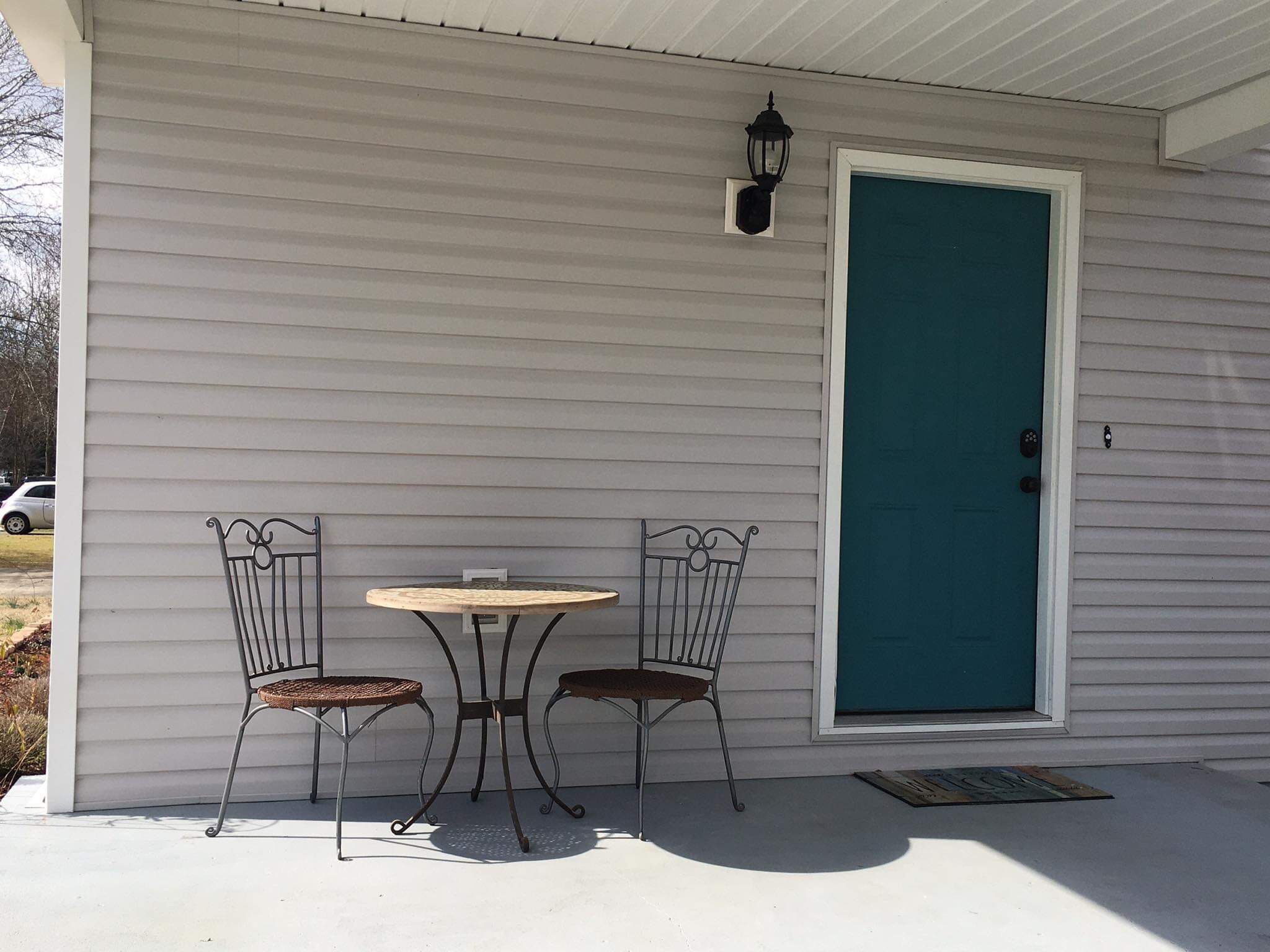 Quaint Bungalow close to 5 Points!