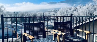 The Apartment Suite! Private Hot Tub w/ Mountain Views