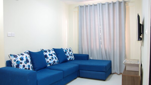 TV - 3 bedrooms (NAIROBI)