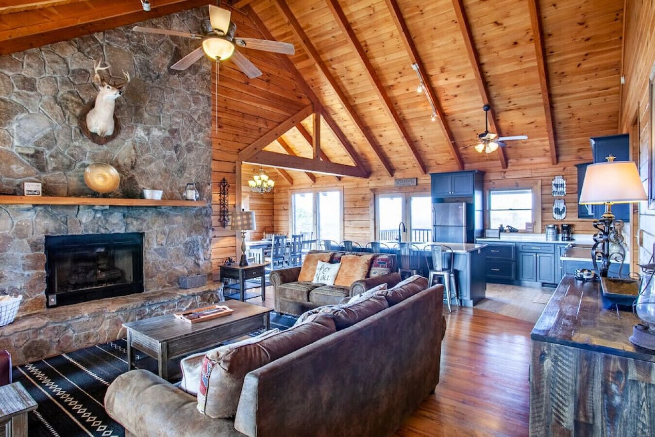 Panoramic Views at Mountaintop w/ Hot Tub!