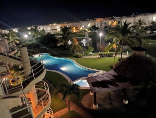 BEAUTIFUL APARTMENT WITH ROOF GARDEN AND JACUZZI