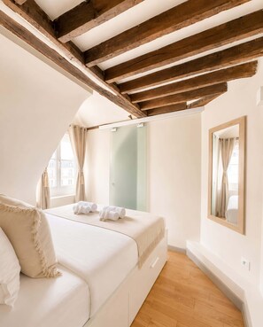 1 habitación, tabla de planchar con plancha, wifi y ropa de cama