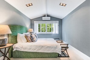4 chambres, fer et planche à repasser, Wi-Fi, draps fournis