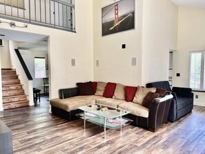 TV, fireplace, video games, books - 4BR Home w/ BBQ, Trampoline, Game Room (Reno)