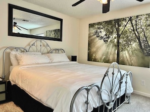 4 bedrooms, desk, iron/ironing board, WiFi