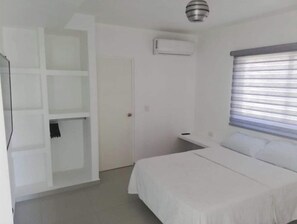4 chambres, fer et planche à repasser, accès au Wi-Fi (inclus)