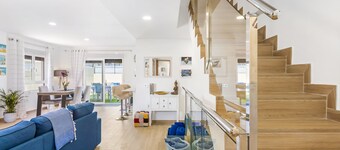 Lovely Private Villa with Heated Private Pool close to golf courses