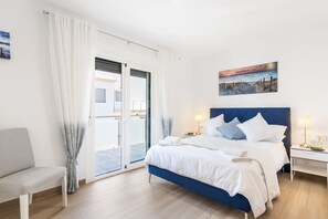 2 chambres, fer et planche à repasser, Wi-Fi, draps fournis