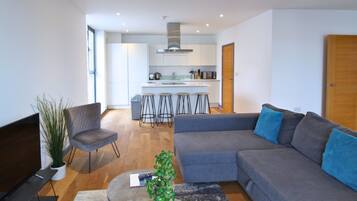 TV, Netflix, streaming services