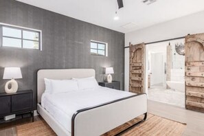 4 bedrooms, desk, iron/ironing board, travel cot