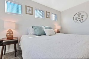 3 Schlafzimmer, Bügeleisen/Bügelbrett, Reisekinderbett, WLAN